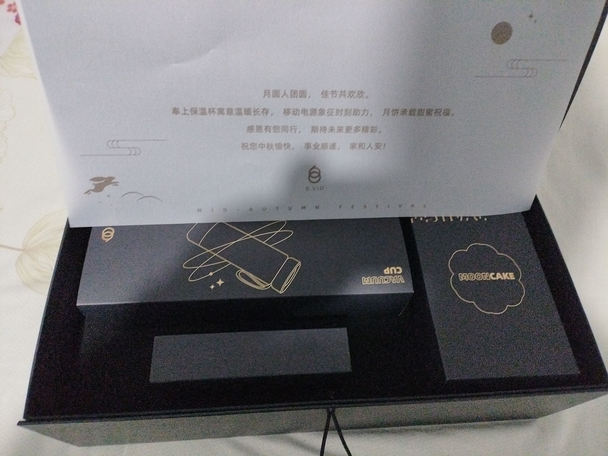 シ灬🧸没币的小川川主播图片