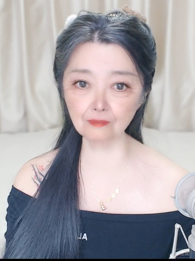 💦雪狼💦7主播图片