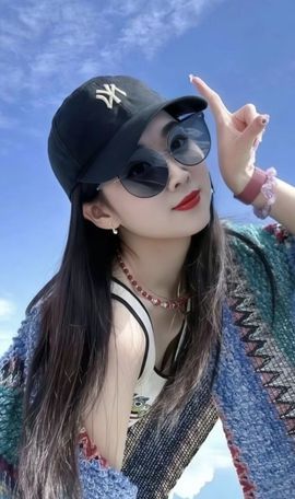 磨人的小依依的图片