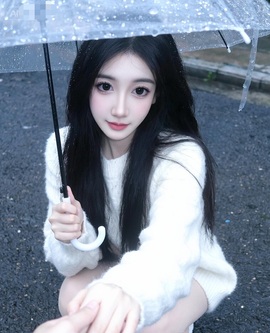 婉婉饿蒙了的图片