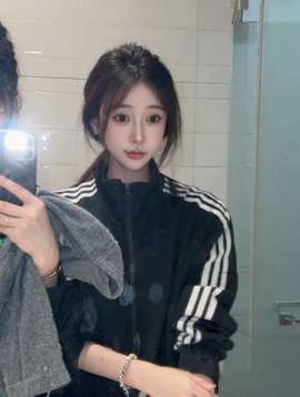 抱抱馨💌生病中午播的图片