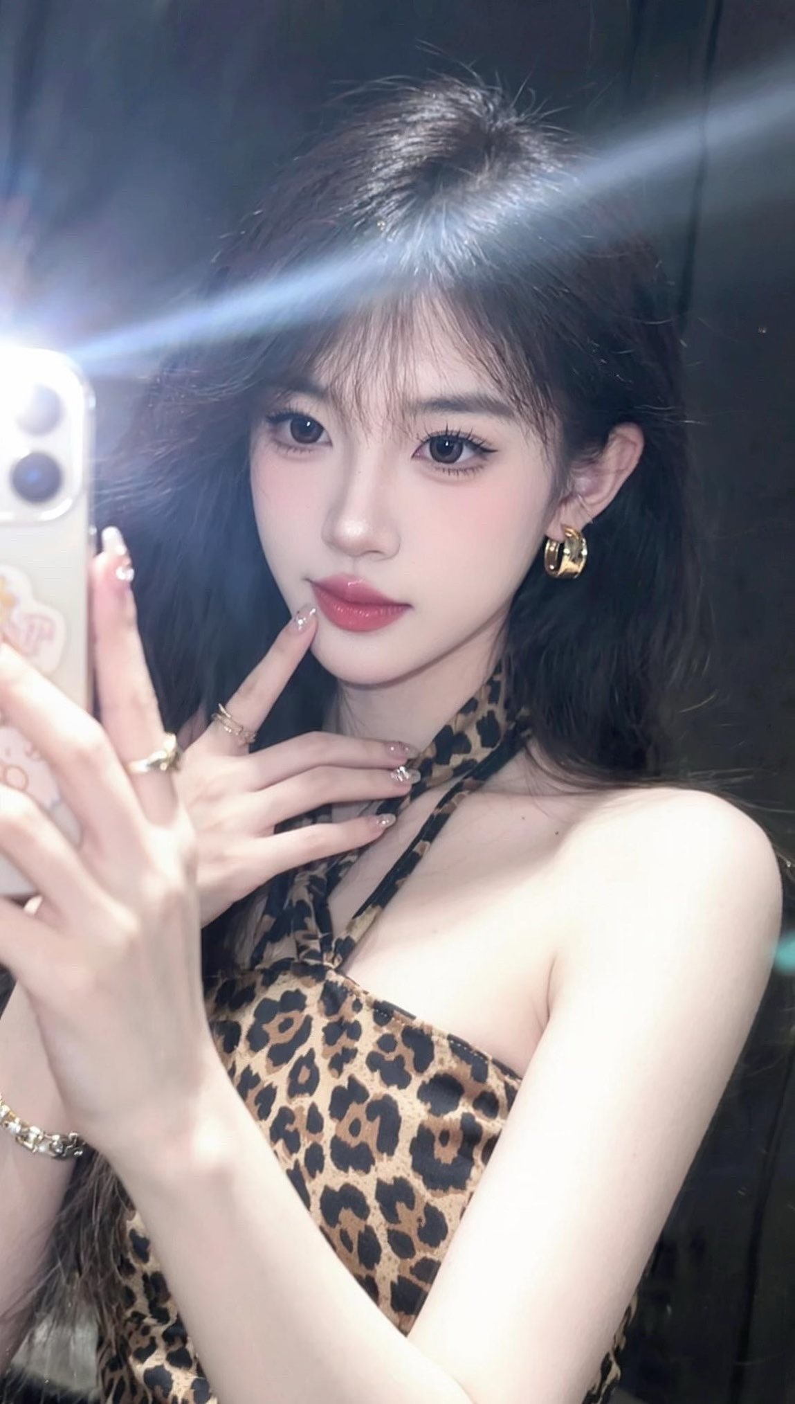 大美.妞🍑主播图片