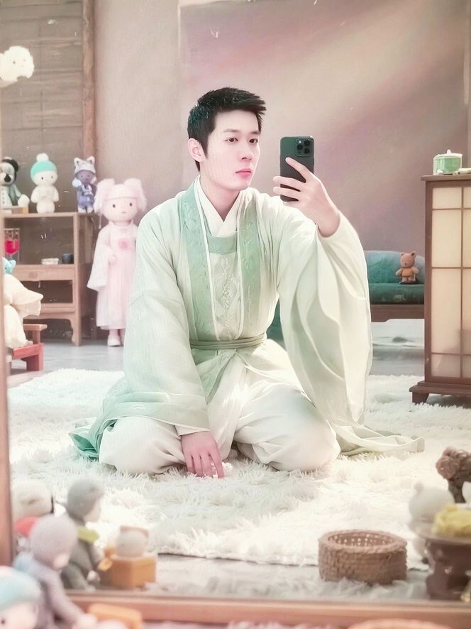 ☜花香染晨☞主播图片