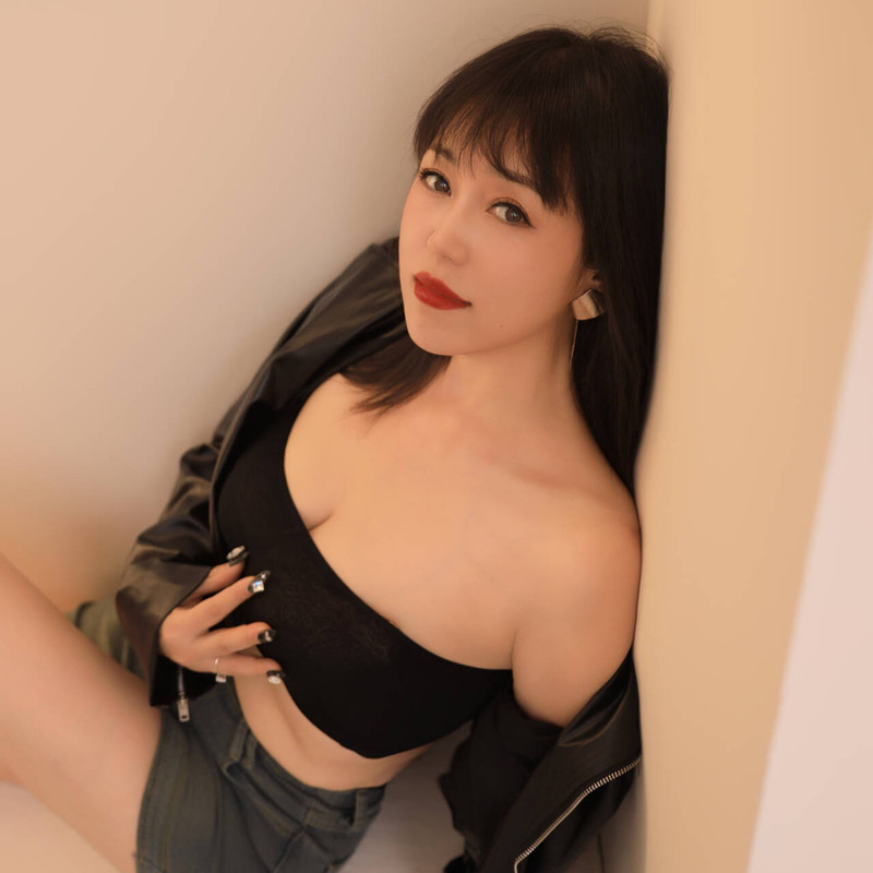 鑫寳寳的主播海报
