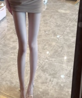 萌新腿腿主播照片