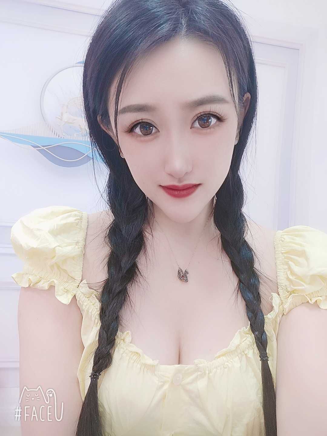 新人雨宝Dr.1点播主播图片