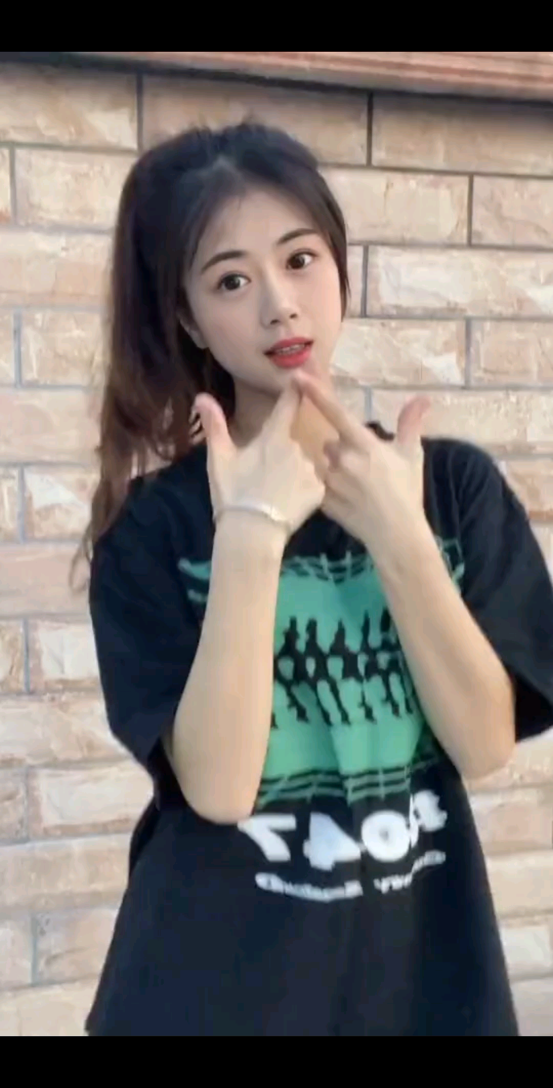 玫瑰也想有个有人护周