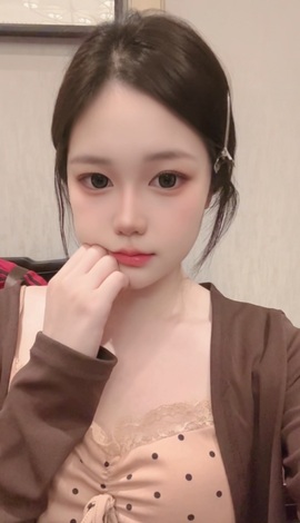 艺艺✌🏻的图片