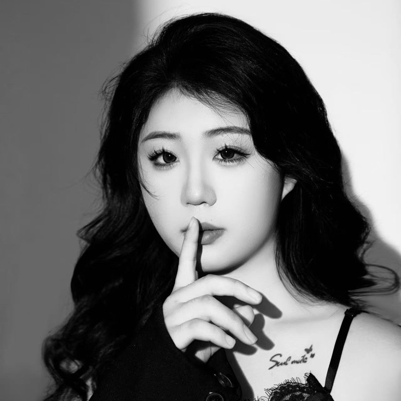 新人~小a的主播海报