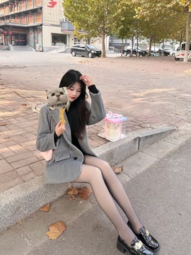 新人小熙～的图片