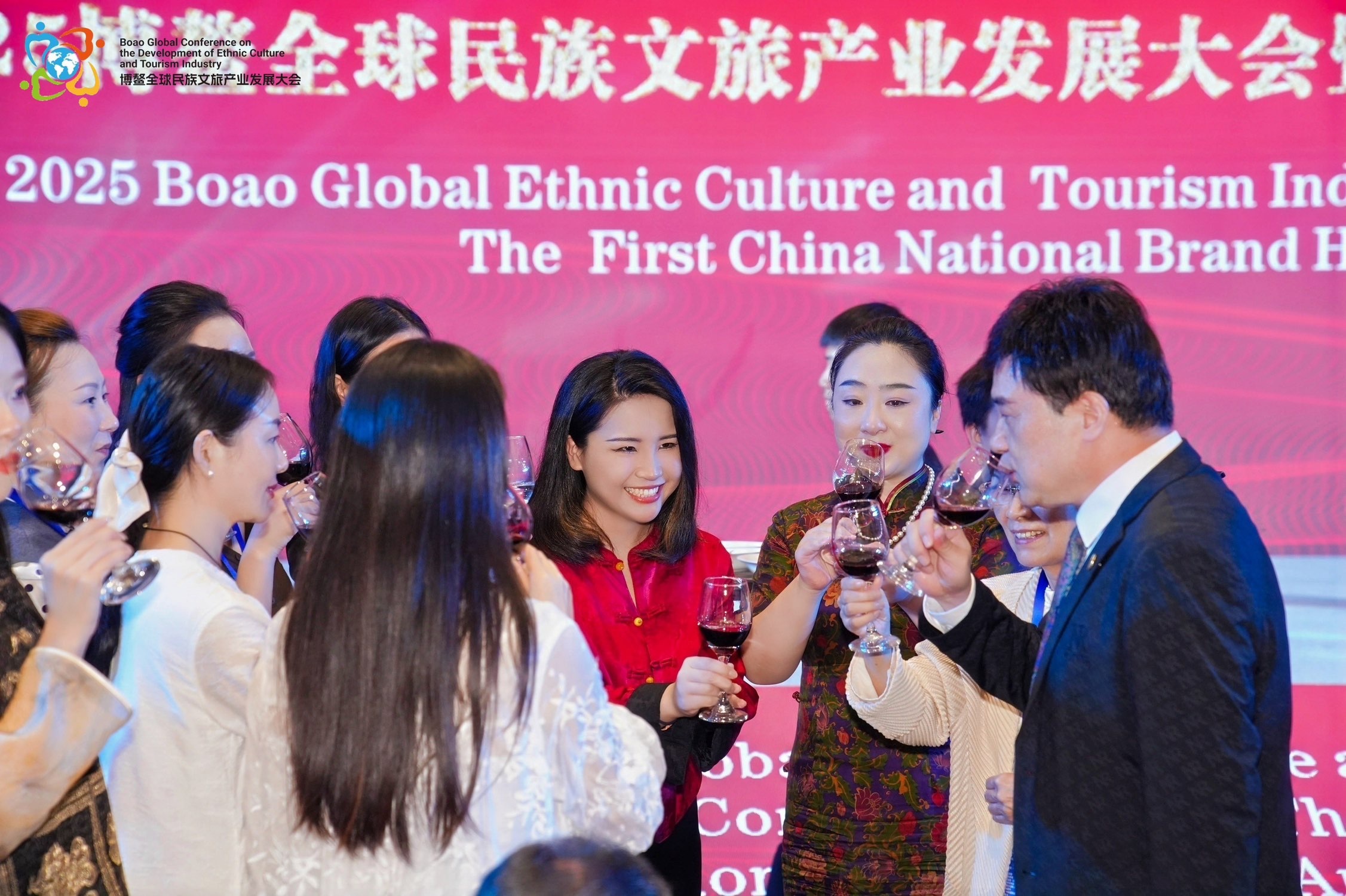 茶茶幸运星主播图片