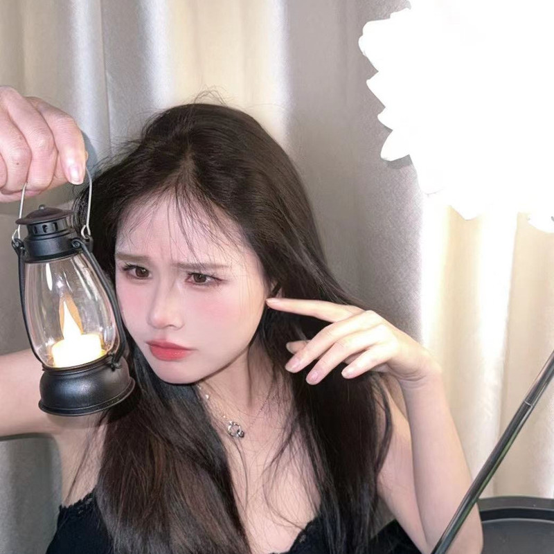 奈奈超奈斯求盛典票的直播间