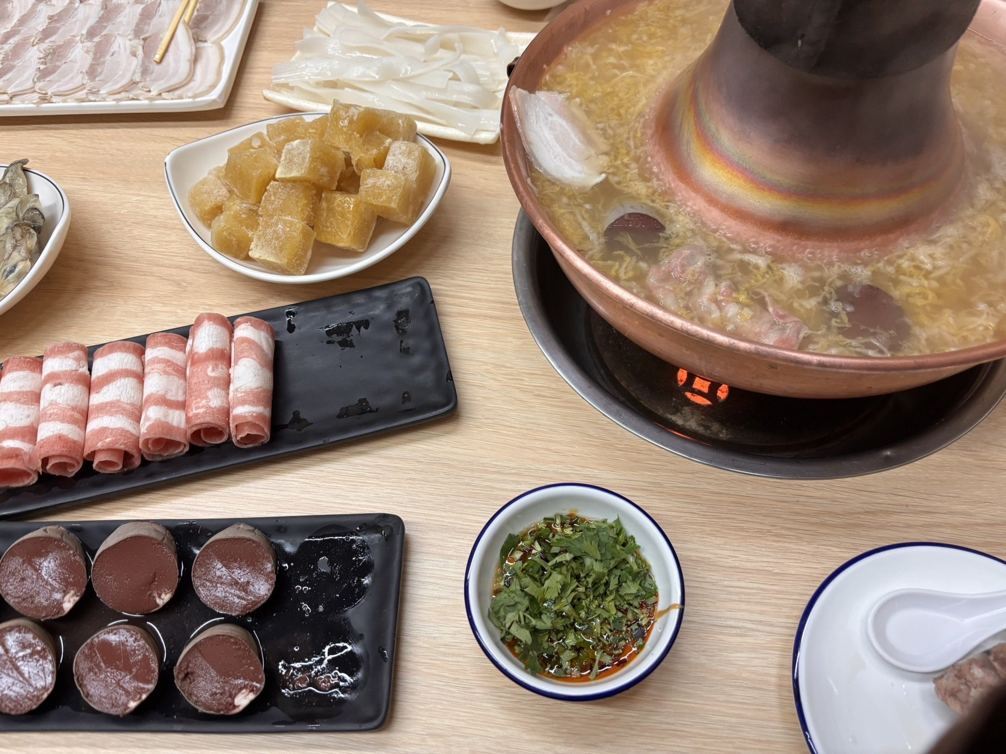 迈巴鹤🦩下个月退啦主播图片