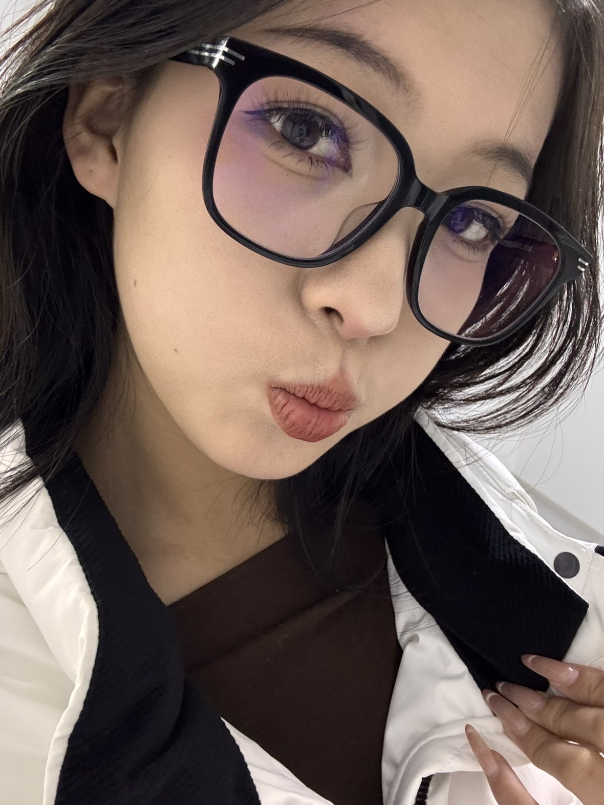 迈巴鹤🦩下个月退啦主播图片