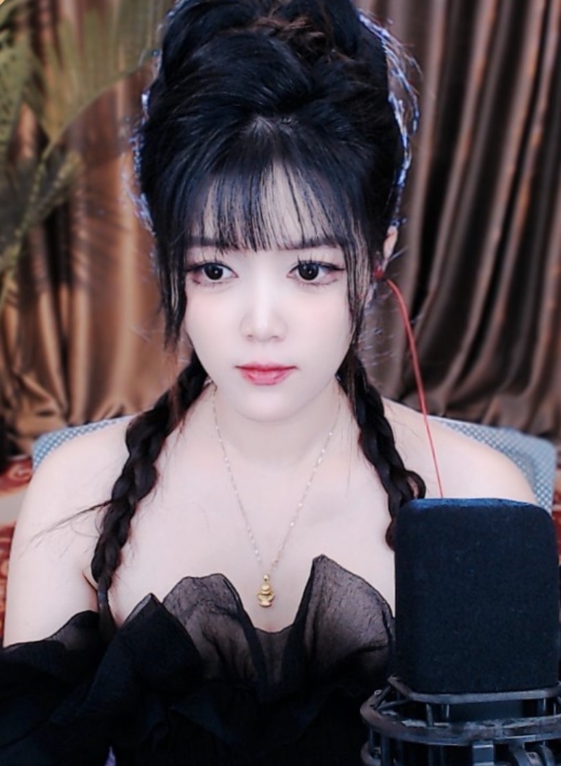 小喵缺人疼💔主播图片