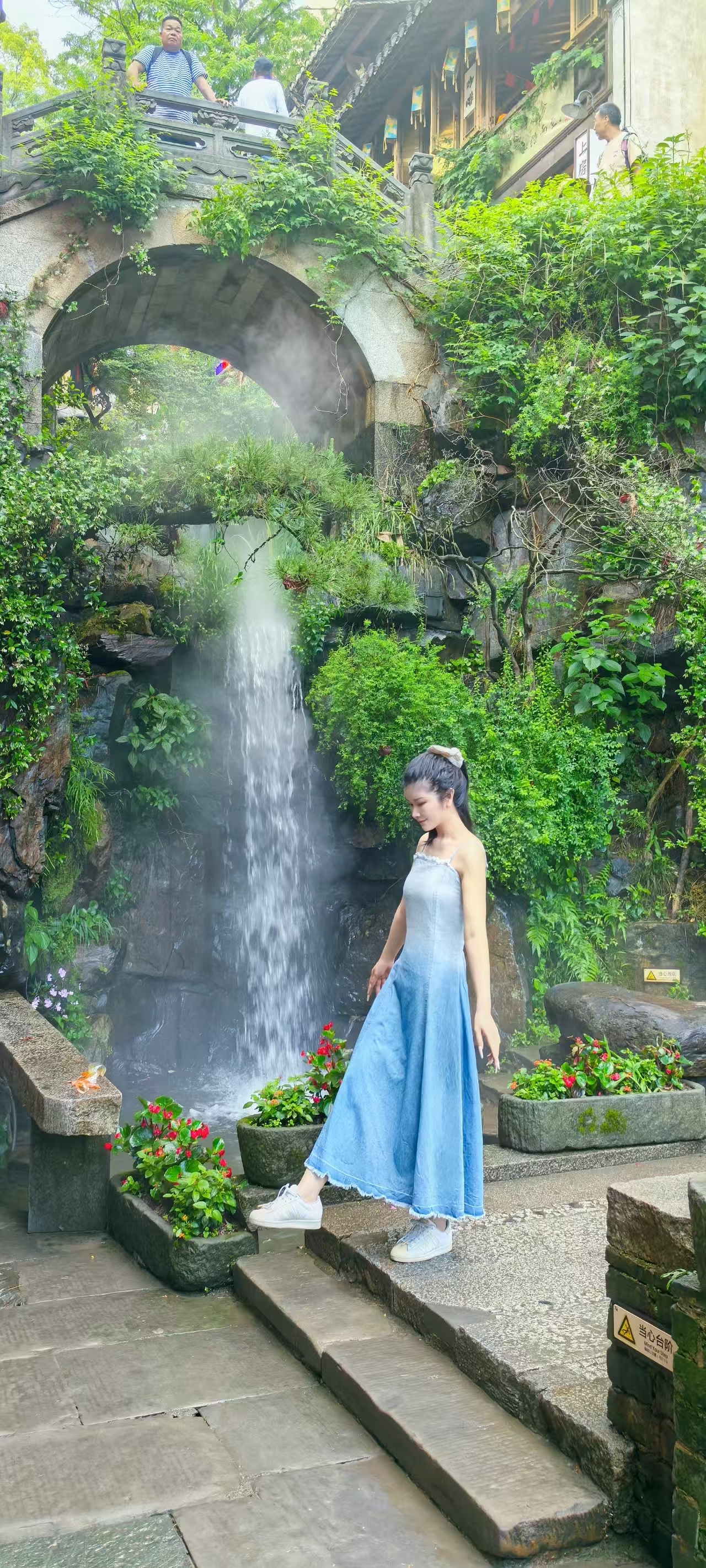 小阿宁求点舞！主播图片