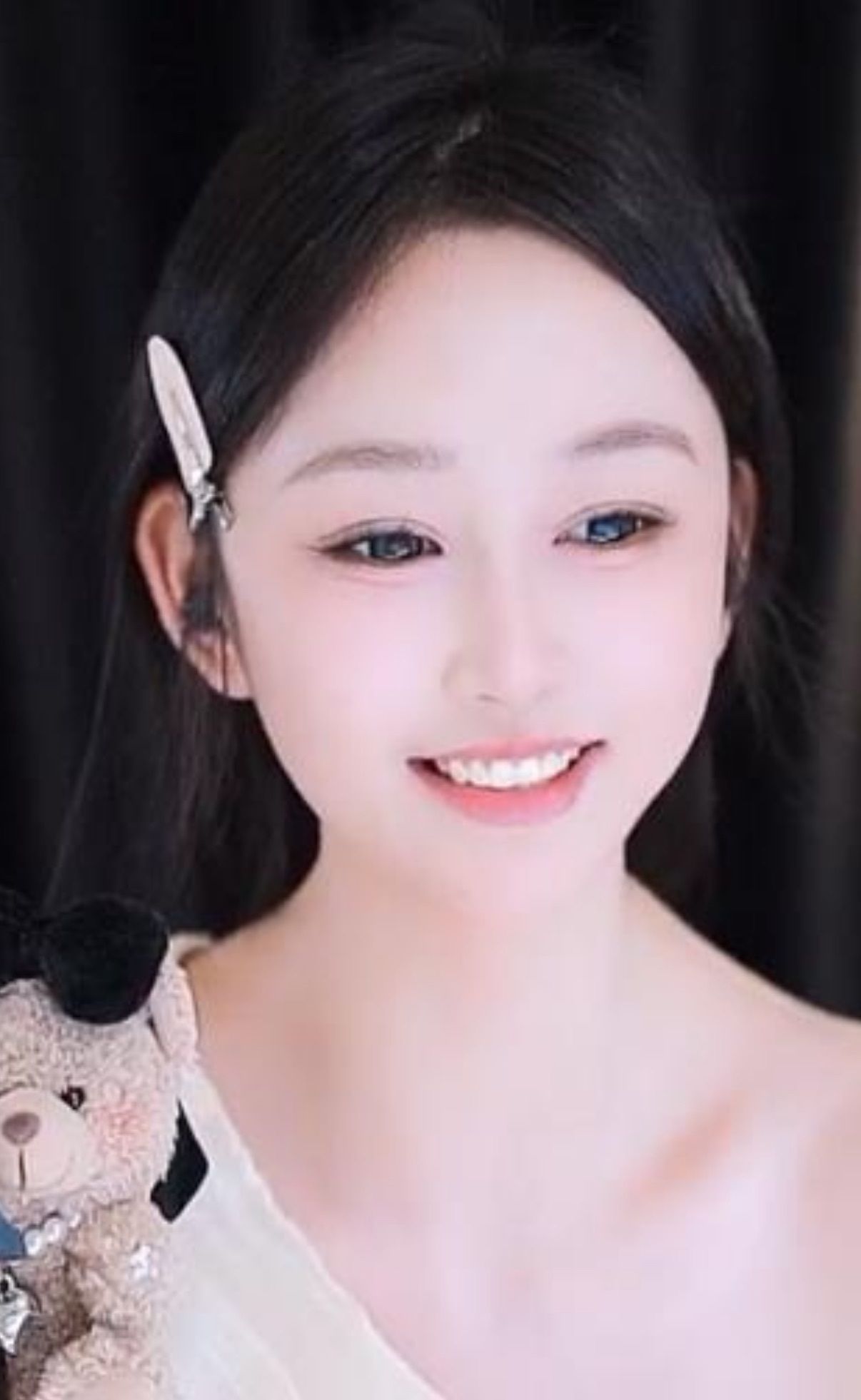 李夢怡發(fā)燒休主播圖片