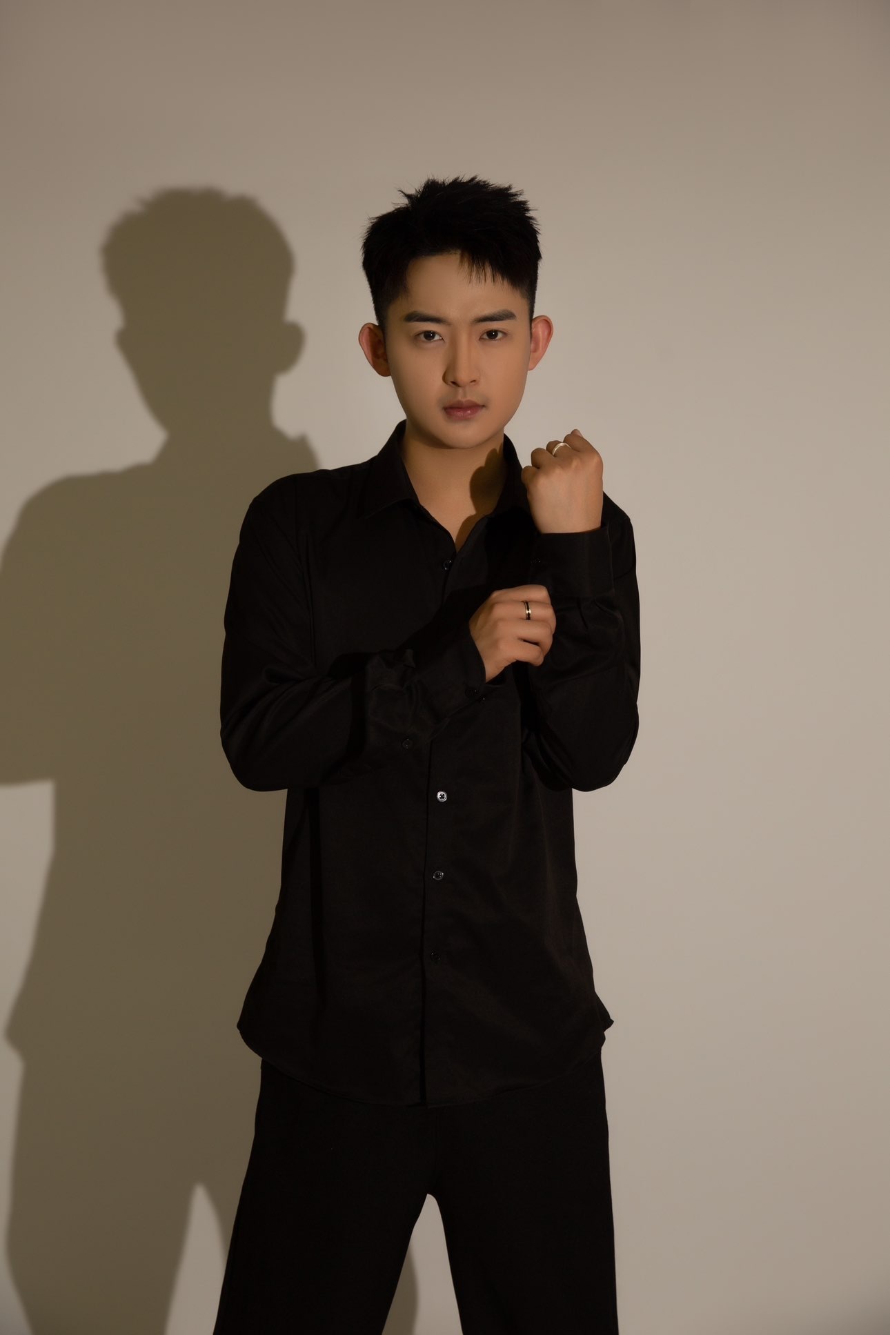 文东Rich主播图片