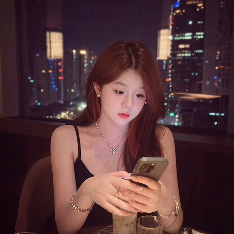 格格小宝贝💖的主播海报