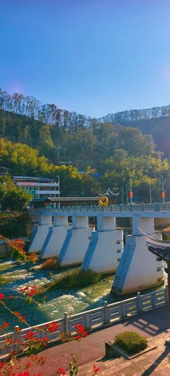 妞妞骑行莆田观游神的图片