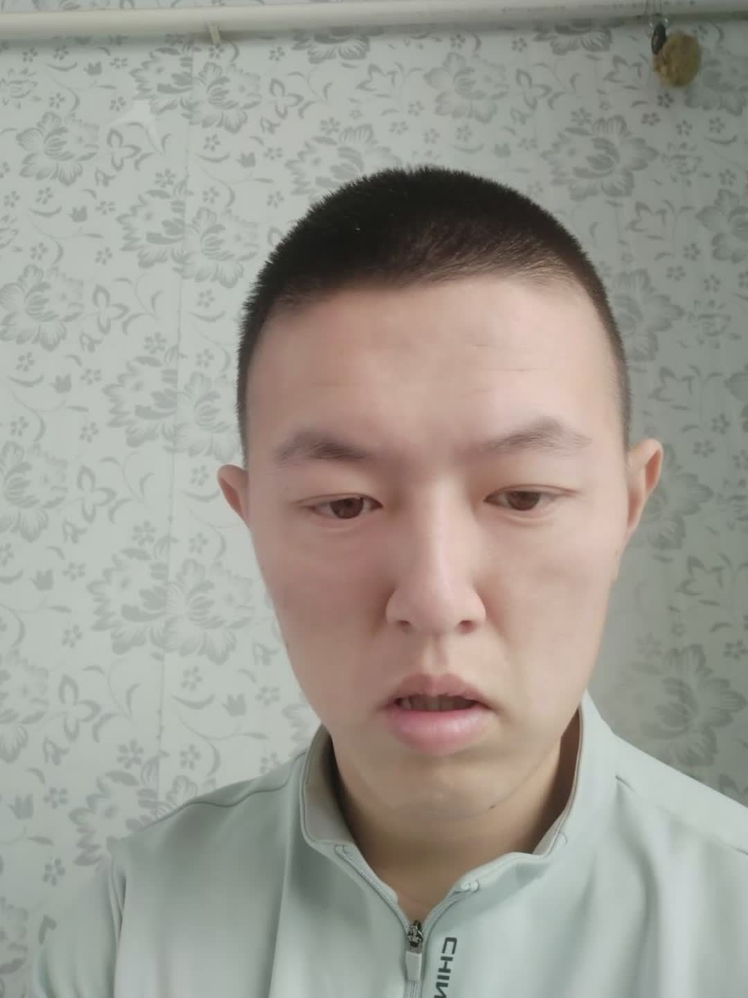 祝六房的所有姐姐新年快乐