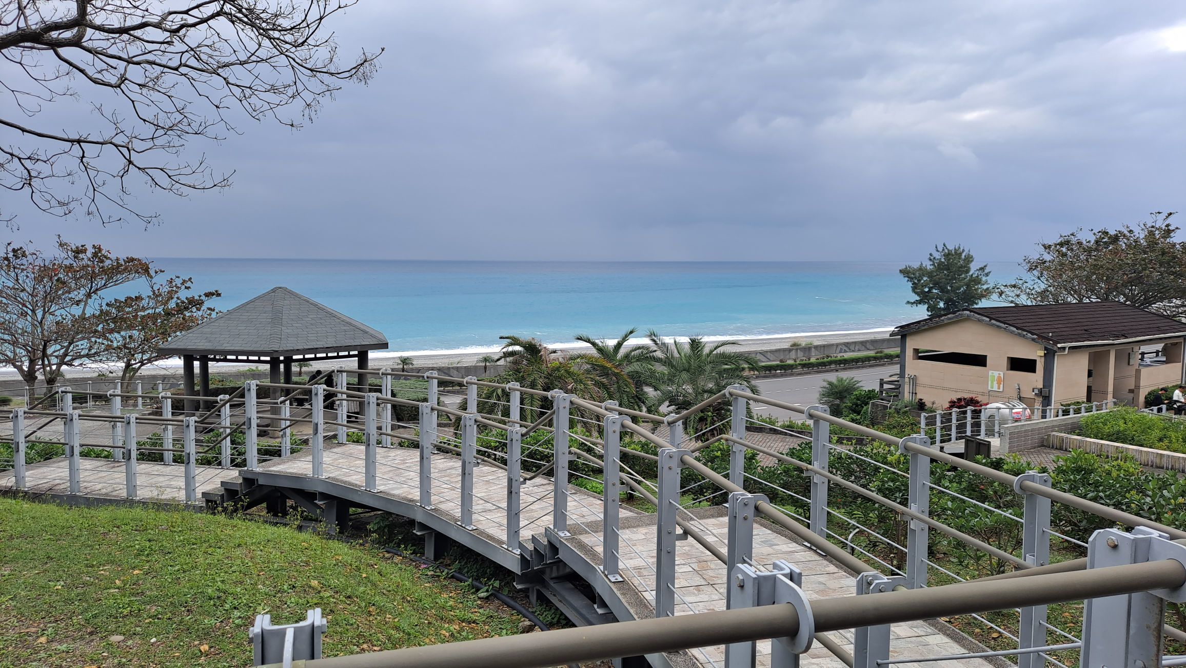 一只楚楚熊☆主播图片