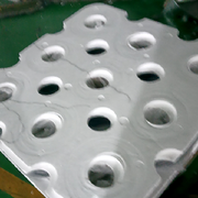 昵称违规，请重新修改