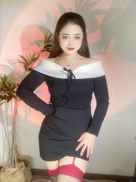小百万沛雪主播照片