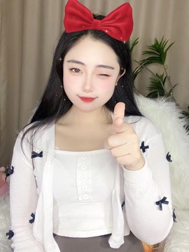 小百万沛雪主播照片