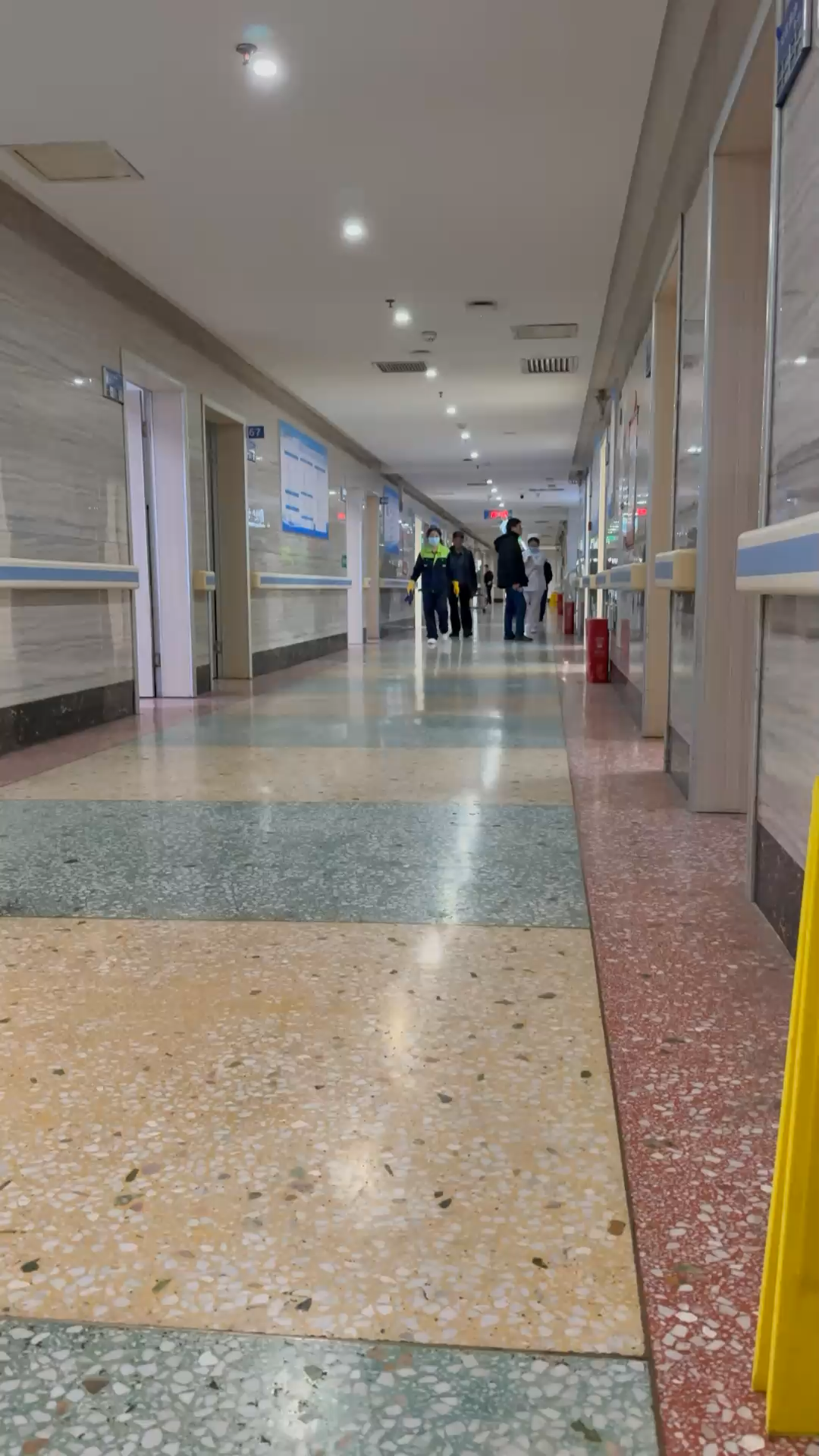 家人出车祸需要手术，