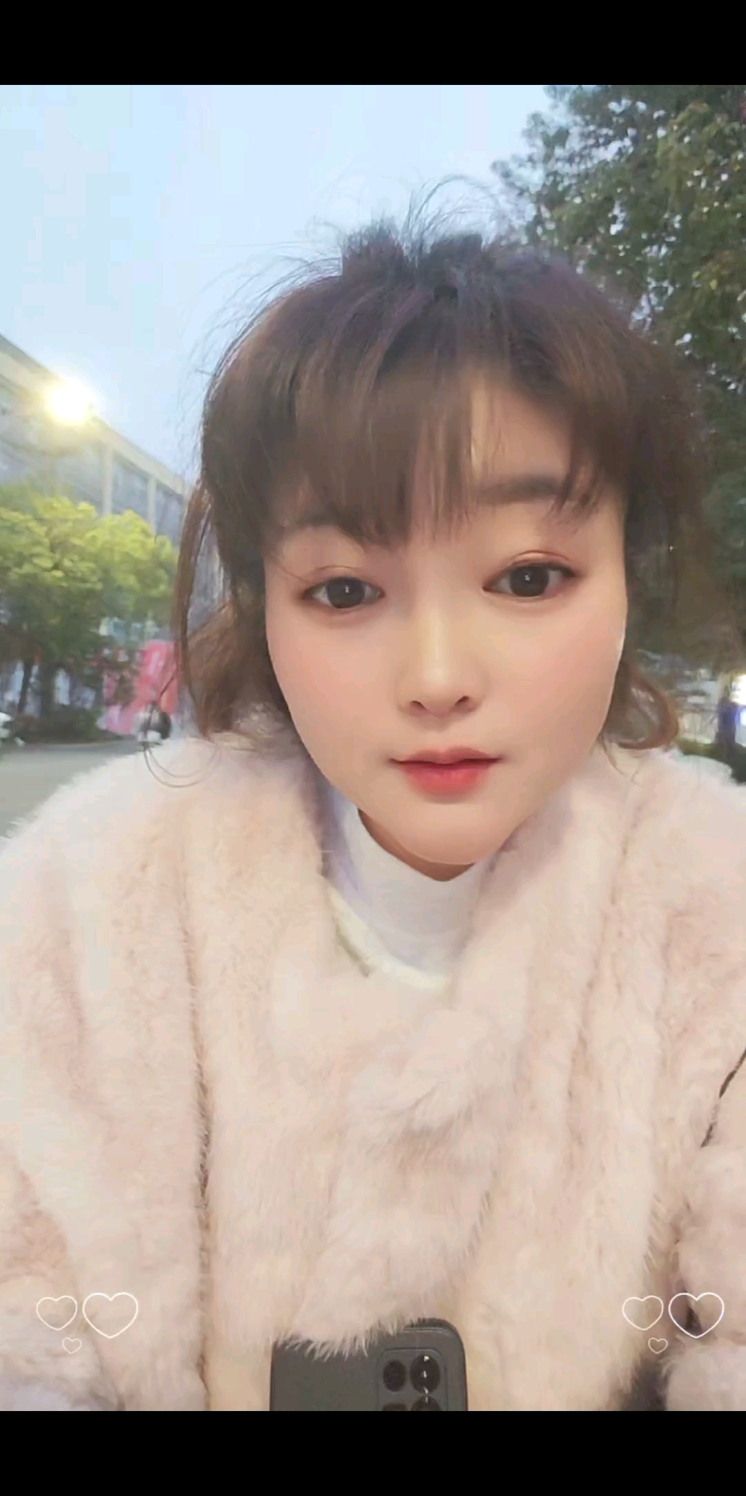 生活磨平棱角，岁月如