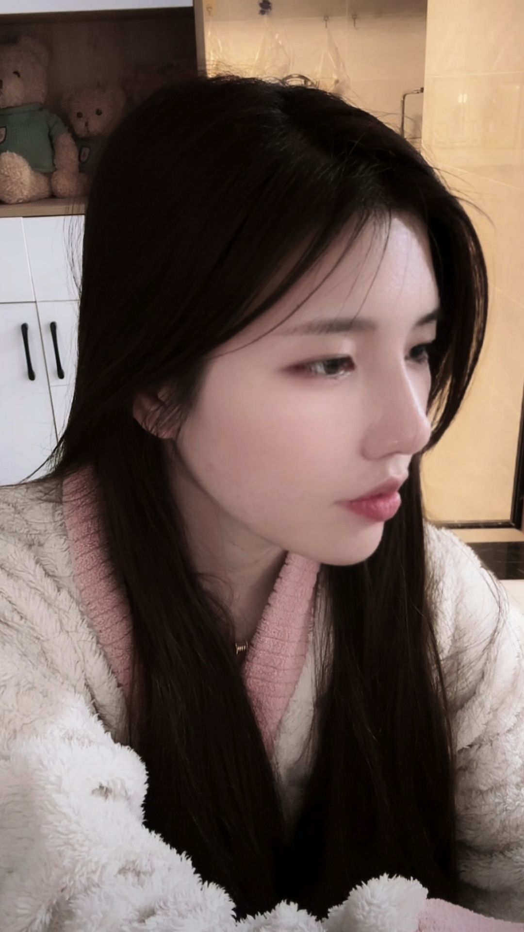 朽木自雕、独饮独醉的主播照片