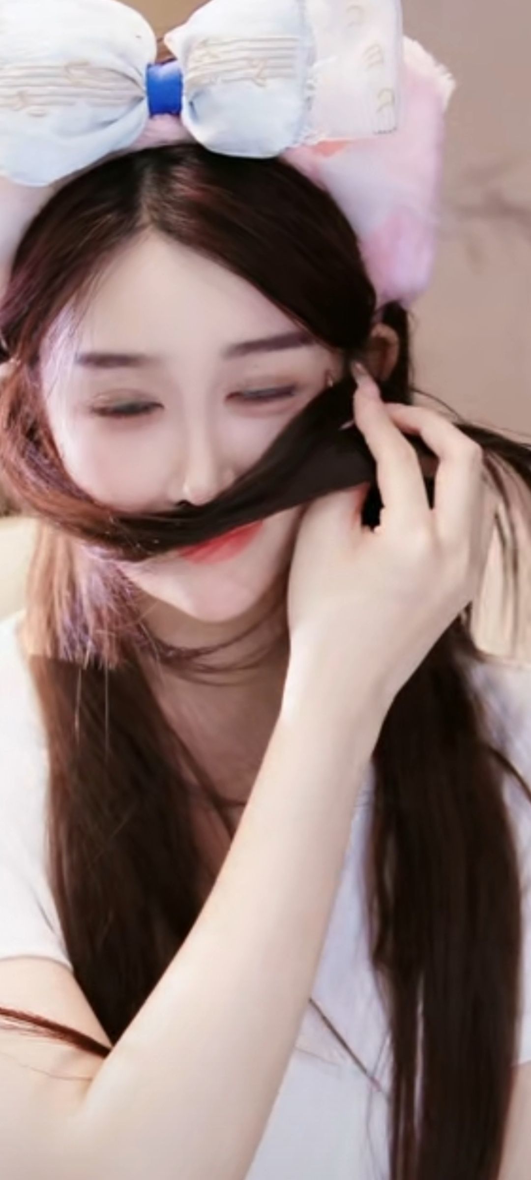 朽木自雕、独饮独醉的主播照片