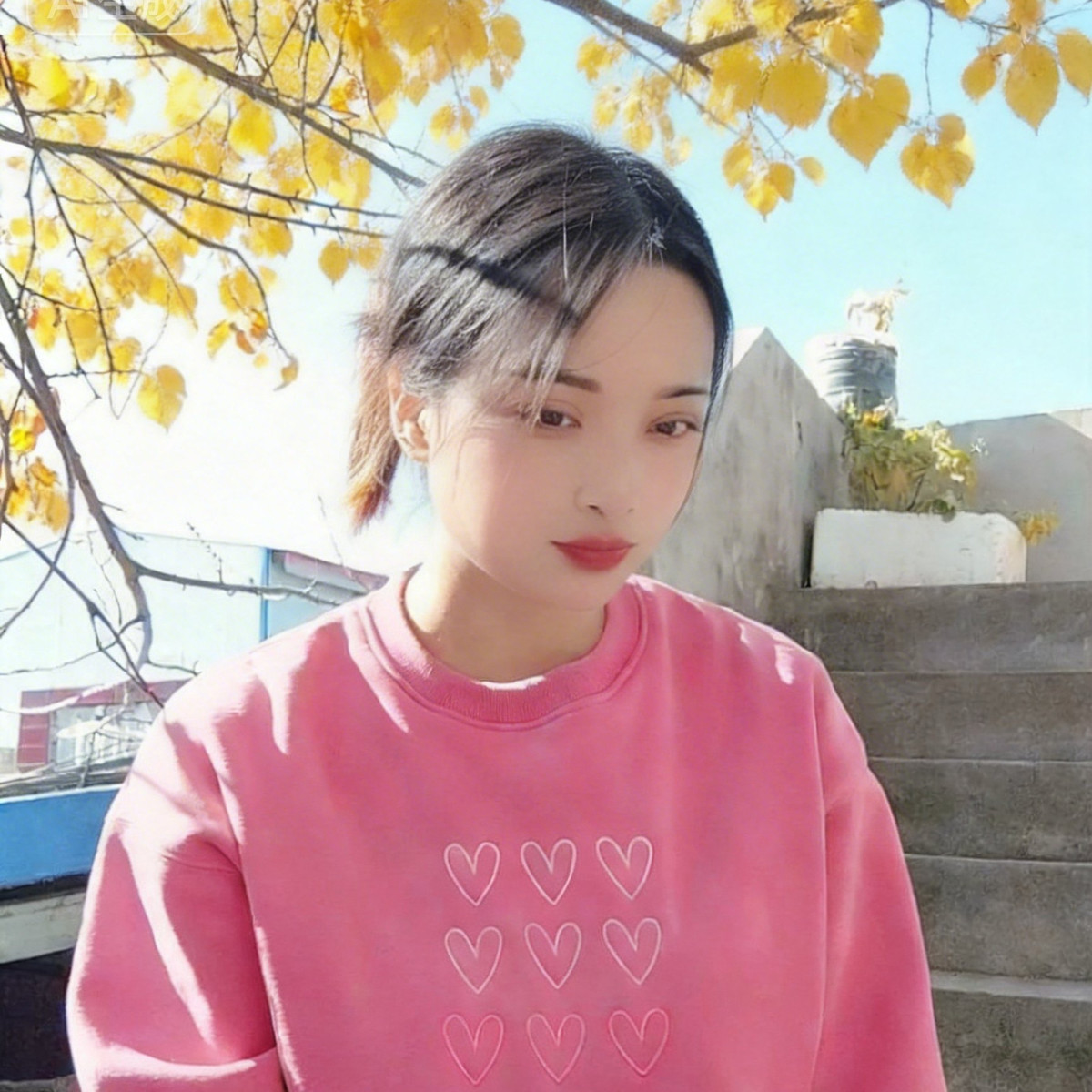 小芳，🌸的直播间