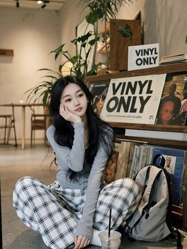 A怡宝💘鸭求束光主播照片