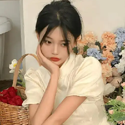 《人生，中的过客》