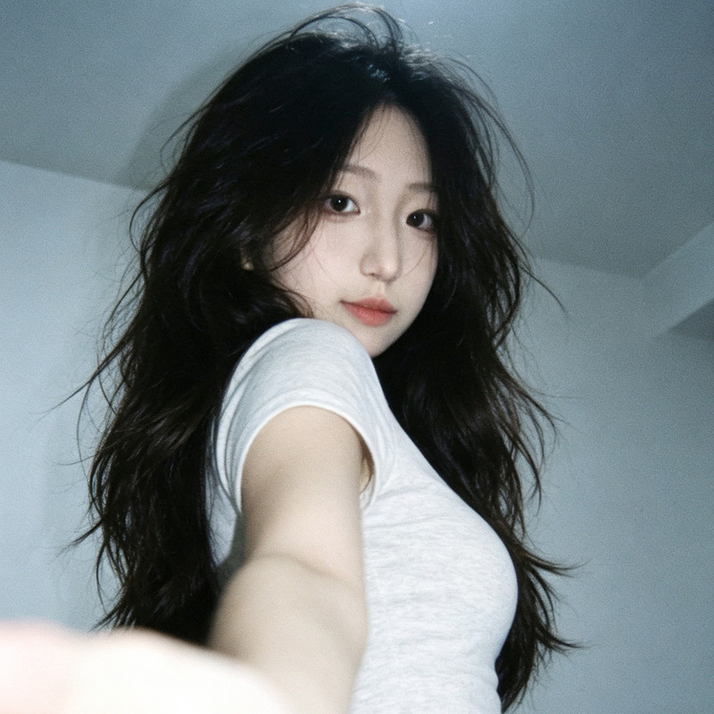 钟穗穗💞三天饿九顿