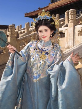重生之主播给我当湉岣主播照片