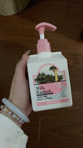 食肉小羊的图片
