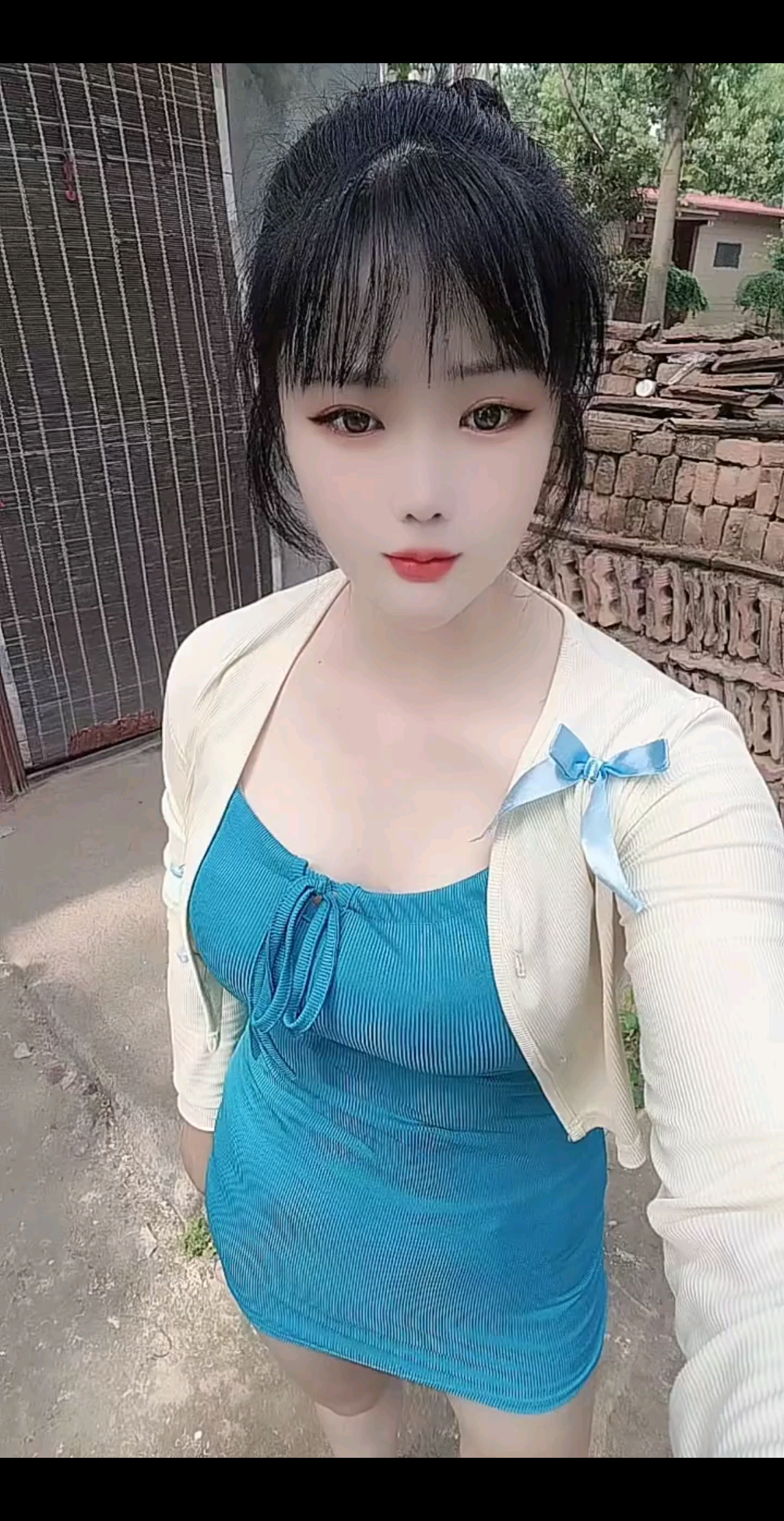 🐒🐒“吃饭和吃亏对人
