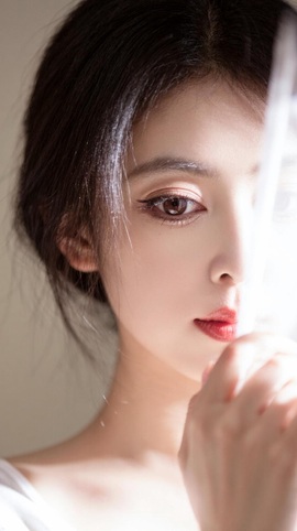 倾城静静努力过任务主播照片