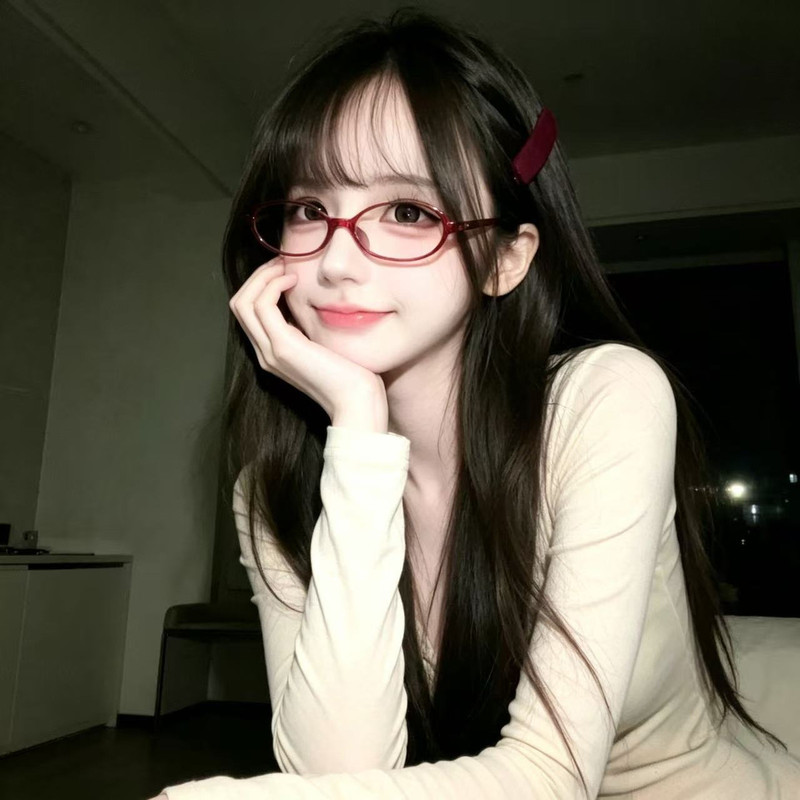 李佑兮饿哭了的直播间