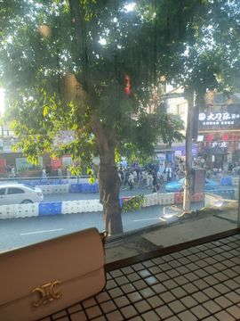 新人果汁🍹下午1点的图片