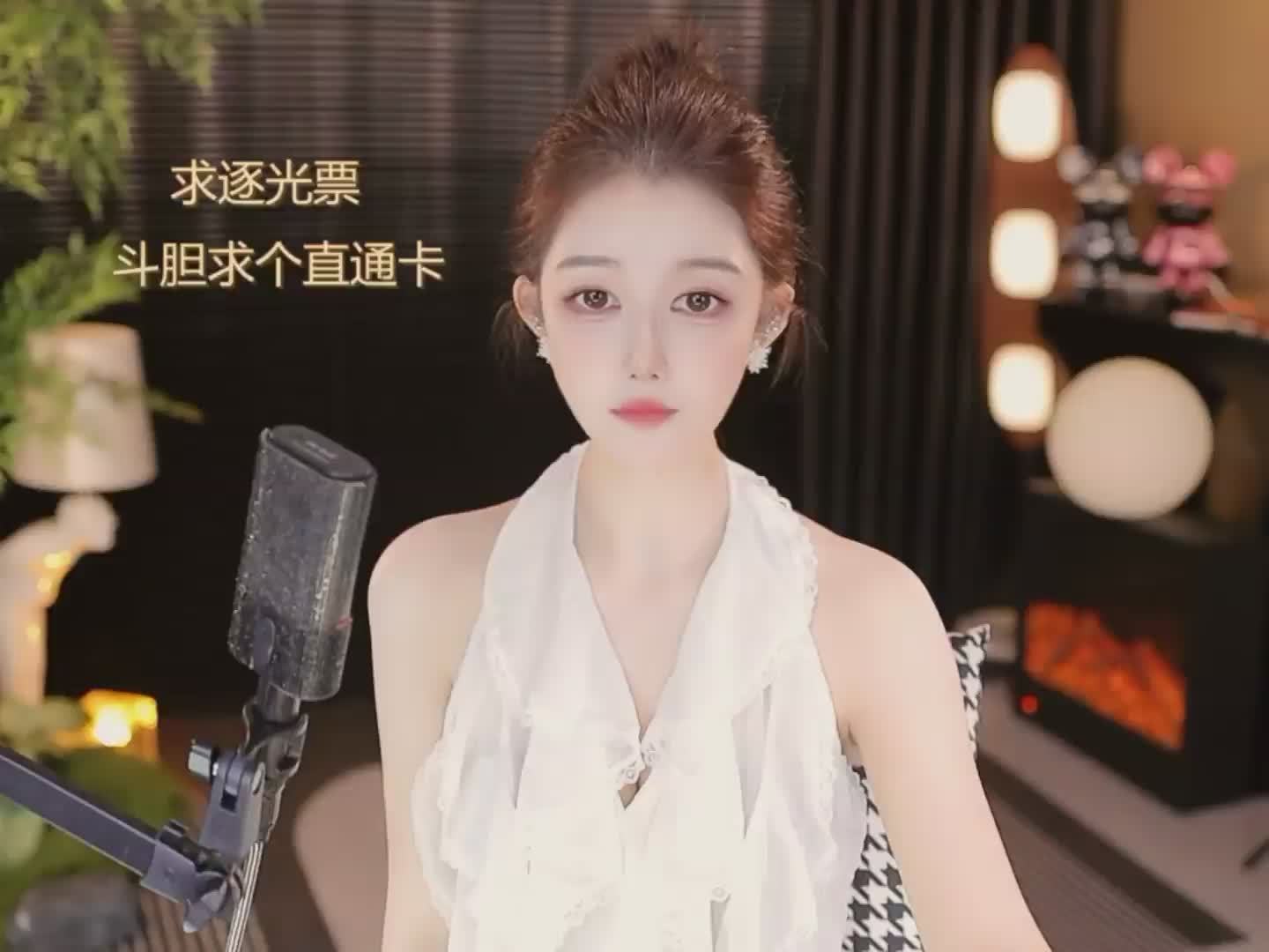 快来看看我发布的才艺作品月亮不曾奔我而来，AI评分89！