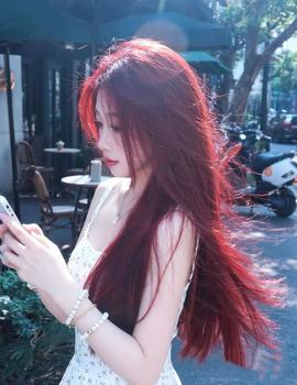 一妃💕唱歌的图片