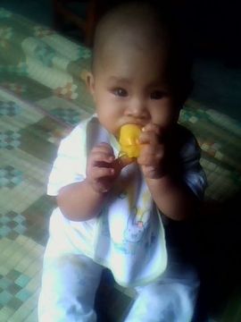 郑包贼主播照片