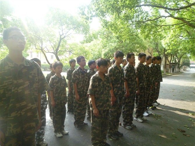 野狼特训基地的主播照片