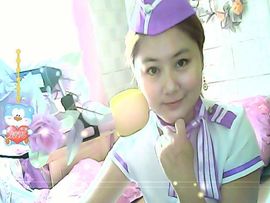 彤彤tong主播照片