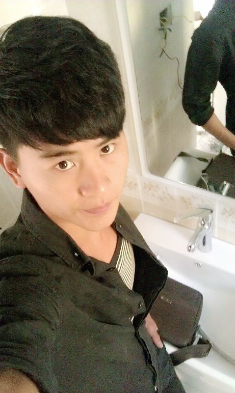 95龙龙的主播照片