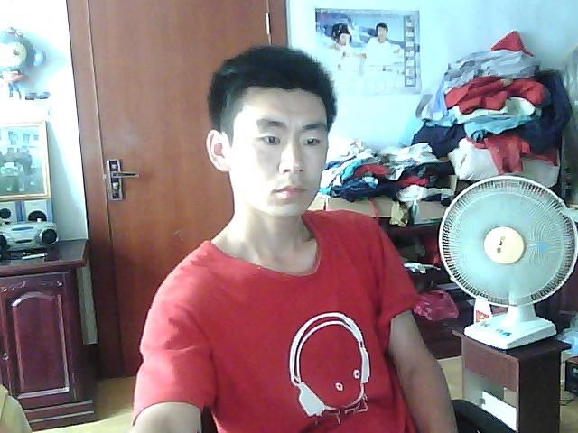 公孙浩伟的主播照片